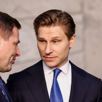 Finlandia busca eliminar la prohibición del uso de armas nucleares ante la amenaza rusa