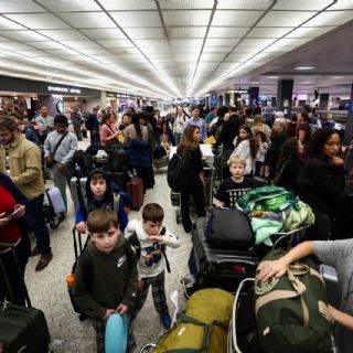 Asciende a 352 la cifra de mexicanos evacuados de Medio Oriente tras conflicto bélico