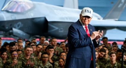 Trump presume que EU cuadruplicará la producción de armas de "clase exquisita" ante el conflicto con Irán