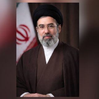 Guardia Revolucionaria de Irán se alinea al nuevo líder supremo de la República Islámica