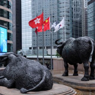 Mercados en rojo: bolsas en China y Hong Kong registran caídas en su apertura