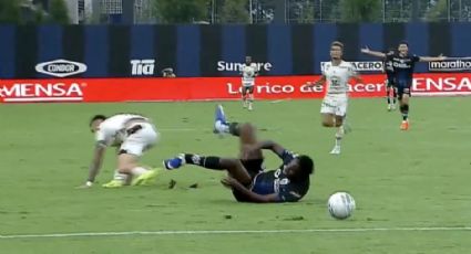 ¡Entrada criminal! Futbolista argentino realiza falta artera a un rival y lo fractura: las imágenes son escalofriantes