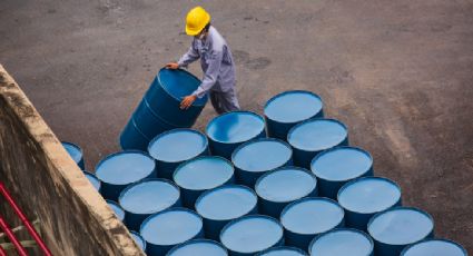 Se dispara el precio del petróleo estadounidense: supera los 100 dólares por primera vez desde 2022