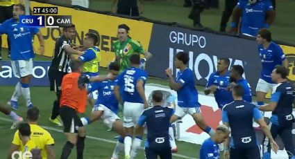¡Parecía la UFC! Futbolistas del Cruzeiro y Atlético Mineiro se enfrascan en una encarnizada batalla campal