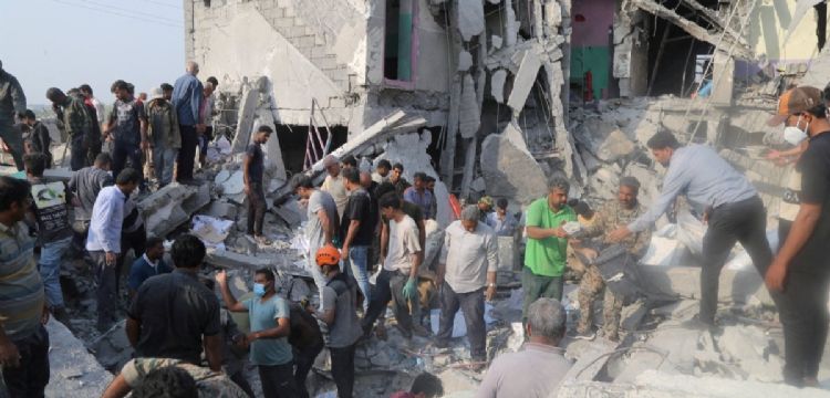 Nueva evidencia sugiere que ataque a la escuela iraní fue hecho por EU: análisis del New York Times