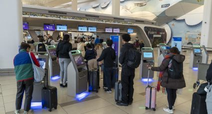 Reportan largas filas y retrasos de vuelos en aeropuertos de EU por el cierre parcial de Seguridad Nacional