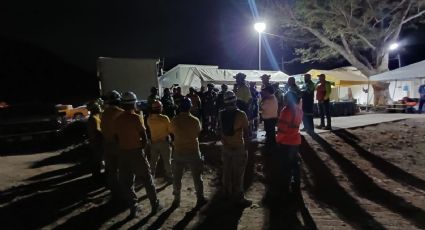 Siguen tres mineros atrapados en Sinaloa; van más de 160 horas de labores de rescate