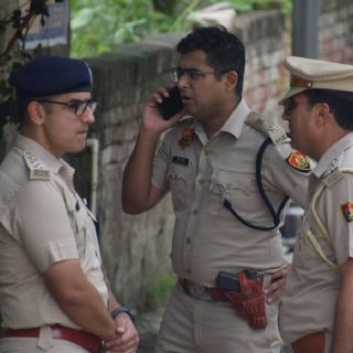 Detienen a sujeto que presuntamente asesinó a una influencer en India por su "contenido inmoral"