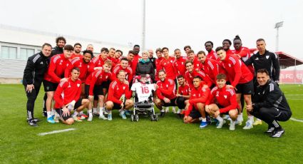 Niño con la enfermedad ‘piel de mariposa’ conmueve al plantel del Sevilla: “Paso dolor todos los días, pero aguanto como un machote”