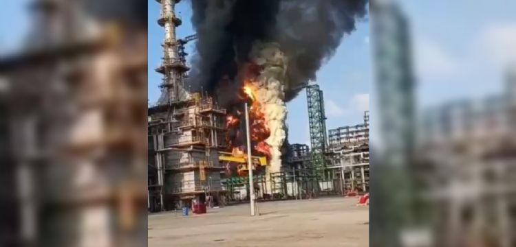 “No hay motivo de alarma”, dice Pemex tras segundo incendio en menos de un mes en Dos Bocas