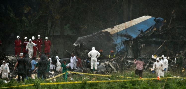 Juez mexicano impone multa millonaria a dueño de avión que se estrelló en Cuba y dejó 112 muertos