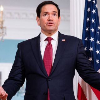 EU revoca la "green card" a la portavoz de los estudiantes que tomaron la embajada en Irán en 1979