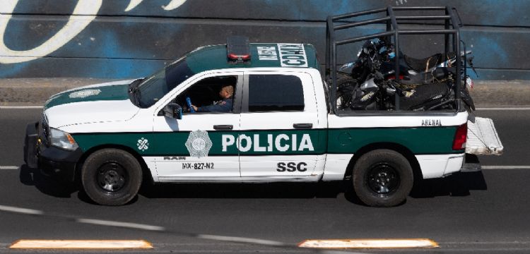 Atacan con un cuchillo a niño de cuatro años en la cabeza en CDMX; transeúntes lo retienen amarrado