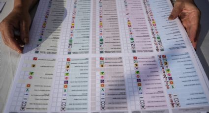 Amplían una hora las elecciones presidenciales en Perú tras retrasos en los centros de votación