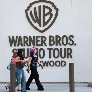 Hollywood expresa su preocupación por la fusión de Warner con Paramount