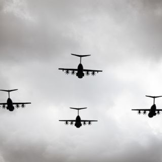 Indonesia evalúa permitir el sobrevuelo de aeronaves militares de EU dentro de su espacio aéreo