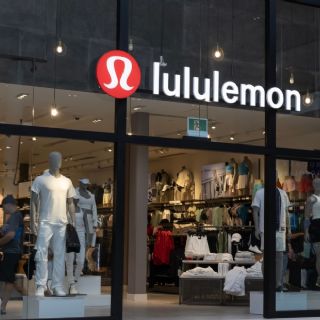 Lululemon, bajo la mira en Texas: abren investigación por posible presencia de químicos tóxicos