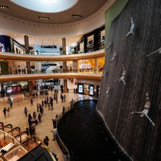 No es sólo el petróleo: las ventas de las marcas de lujo se resienten por conflicto en Medio Oriente