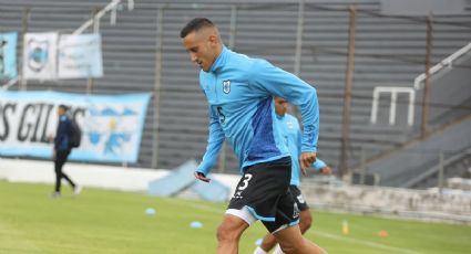 Futbolista argentino que bromeó con portar una bomba en un avión es liberado y ofrece disculpas: “Estoy arrepentido”