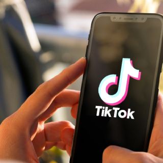 Desactivan casi 800 mil cuentas de TikTok de menores de 16 años en Indonesia tras prohibición