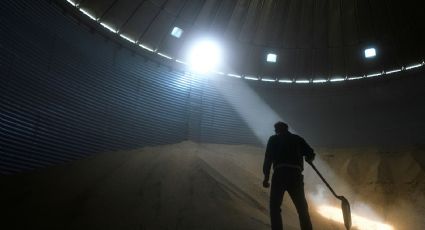 Conflicto con Irán y aranceles afectan a agricultores de EU; prevén otro año de pérdidas