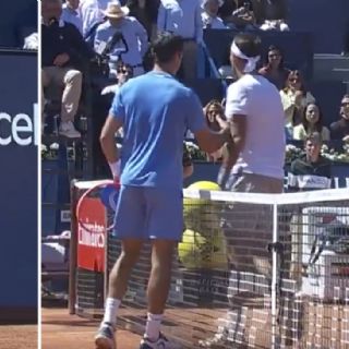 Tenista saca por abajo para ganar el partido y su rival se va enfadado