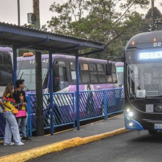 Se registra el choque de un trolebús en Chalco; trasladan a 20 lesionados a centros médicos