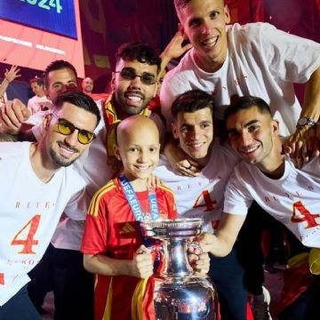 Muere a los 13 años María Caamaño, niña que levantó la Eurocopa con España en 2024