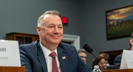 Renuncia el director interino del ICE y encargado de supervisar plan de deportaciones masivas