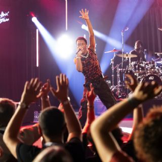 Detienen al rapero D4vd por el caso de adolescente de 14 años encontrada muerta en su Tesla