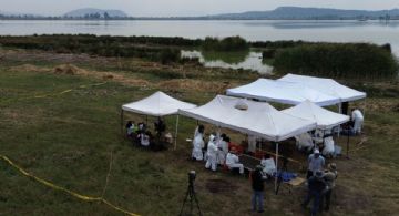 Suman más de mil restos hallados en Tláhuac; colectivos exigen acelerar su análisis