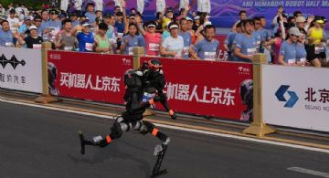 El robot humanoide que ganó la media maratón en su categoría supera el récord humano