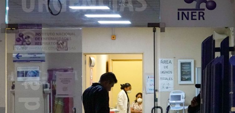 Destituyen a subdirectora de Cirugía del INER por hostigamiento contra residente