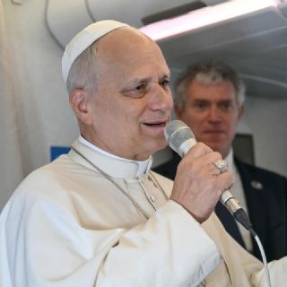 "Francisco dejó un mensaje de misericordia, amor y perdón", señala el papa León XIV