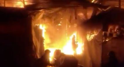 Se registra incendio en puestos de La Merced en la Ciudad de México