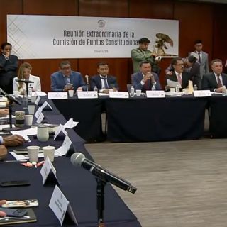 Otro encontronazo entre Lilly Téllez y Noroña provoca cadena de insultos en comisiones legislativas