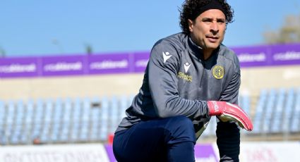 Memo Ochoa comete espantoso error que le cuesta la derrota a su equipo y la eliminación en la Copa de Chipre