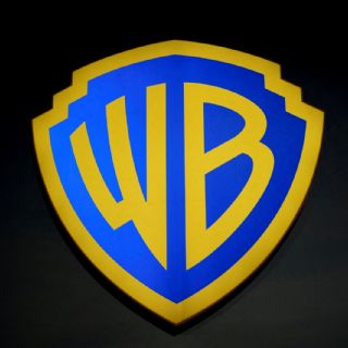 Junta de accionistas de Warner Bros aprueba la fusión con Paramount pese a rechazo de artistas