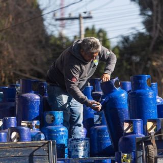 Gobierno demanda a 53 empresas por encarecer el gas LP y exige reparación del daño por colusión