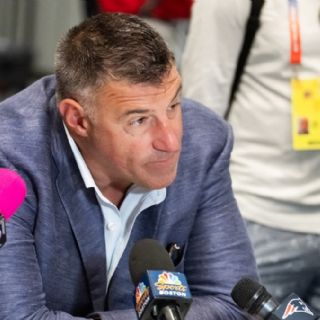 “Asumo la responsabilidad de mis acciones”: Mike Vrabel responde a nuevas fotos con Dianna Russini