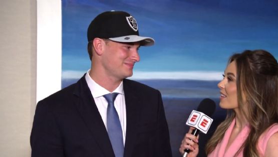 ¡Orgullo latino! Fernando Mendoza, QB de ascendencia cubana, es elegido por los Raiders como el número uno en el Draft de la NFL