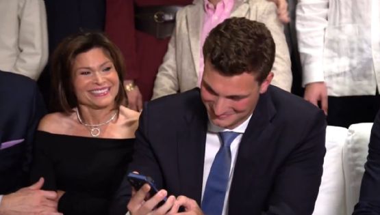 Fernando Mendoza, QB que fue el pick número 1 en el Draft de la NFL, se inspira en su madre y su batalla contra la esclerosis múltiple para triunfar