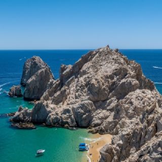 Disminuye 49% la llegada de turistas de EU a Los Cabos en 2026: inseguridad entre las causas