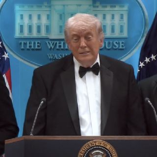 Trump informa que el atacante "estaba muy lejos" de él tras el tiroteo en cena de corresponsales