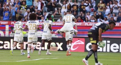 ¡Aplanadora auriazul! Pumas vence al Pachuca, rebasa a Chivas en el liderato y logra su mejor marca de puntos en torneos cortos