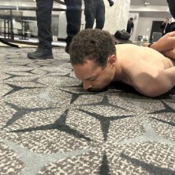 Revelan "selfie" que Cole Allen se tomó en su habitación previo al tiroteo en la cena de Trump