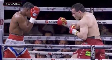 Julio César Chávez Jr. noquea en tres rounds a un colombiano que no opuso resistencia