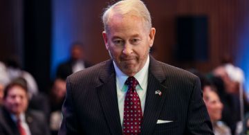 EU pasará de la revocación de visas a las acusaciones formales contra políticos: Los Angeles Times