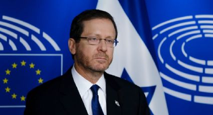 Presidente israelí posterga indulto a Netanyahu en juicio por corrupción; pide negociar con fiscalía