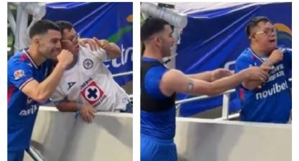 Erik Lira, capitán de Cruz Azul, hace feliz a un aficionado con síndrome de Down al regalarle su camiseta